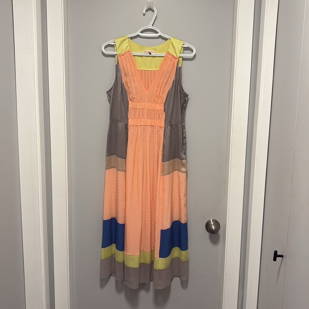Rebecca Taylor Size 6 Side Zipper 💯 Silk Gorgeous Designer Dress - Picture 1 of 9